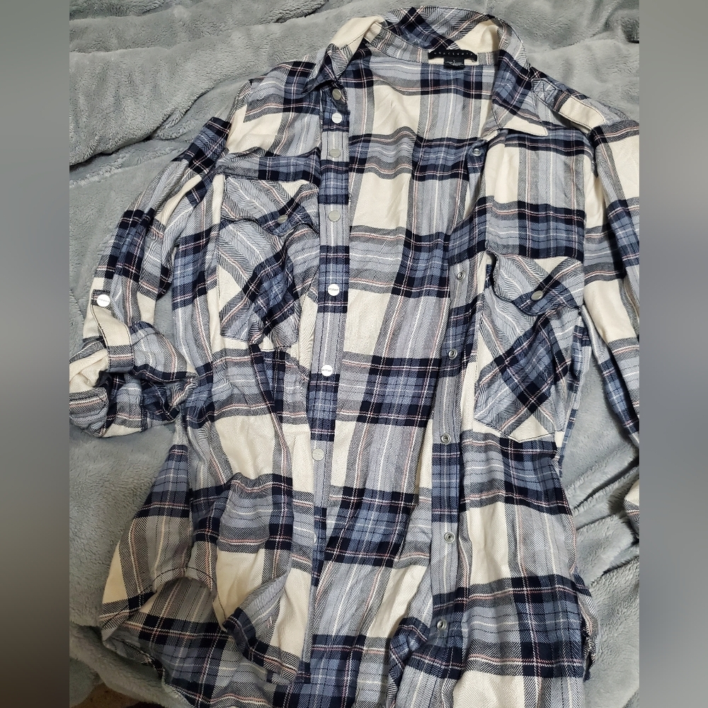 Light button shirt